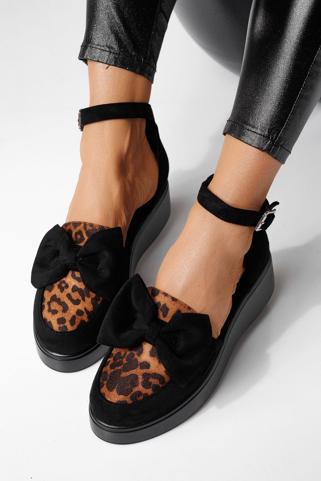 Всекидневни дамски обувки леопард от обърната еко кожа Ella #24094