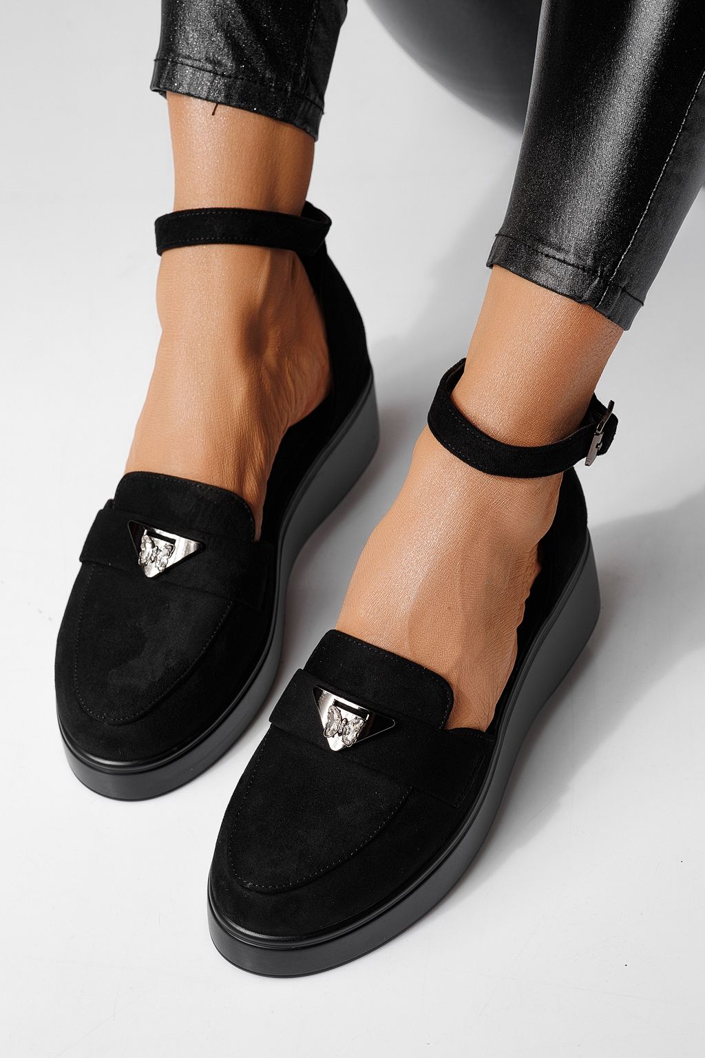 Всекидневни дамски обувки черни от обърната еко кожа Evelina #24097