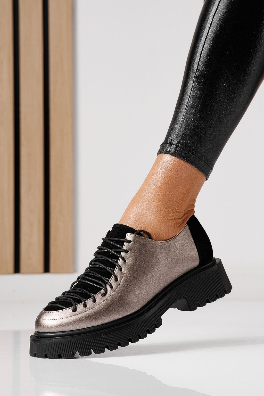 Всекидневни дамски обувки сиви от еко кожа Elisa #24099