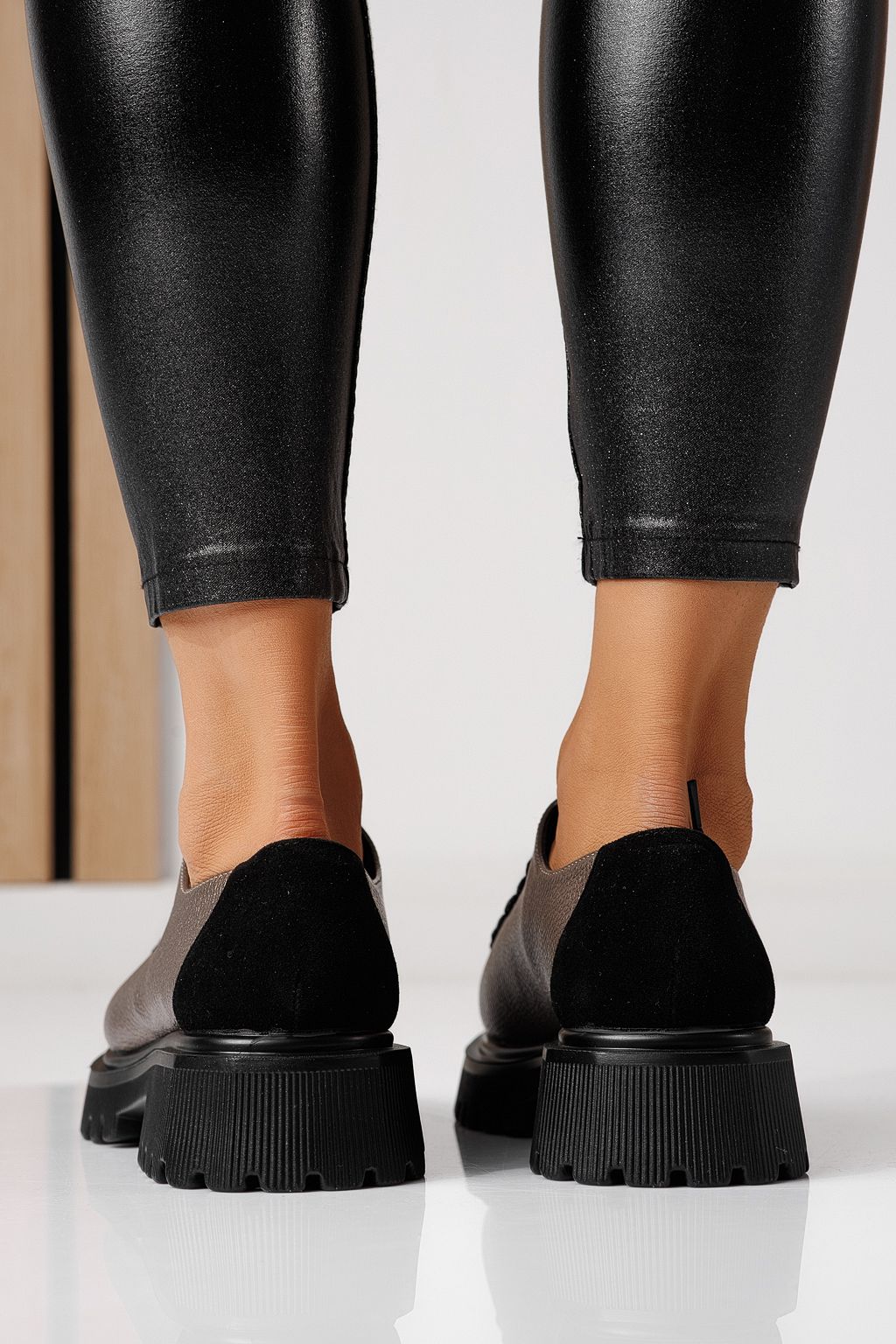 Всекидневни дамски обувки сиви от еко кожа Florentina #24101