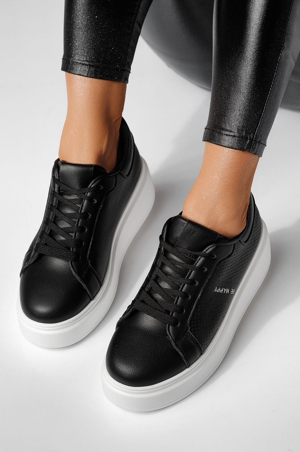 Дамски маратонки с платформа черни от еко кожа Ada #24000