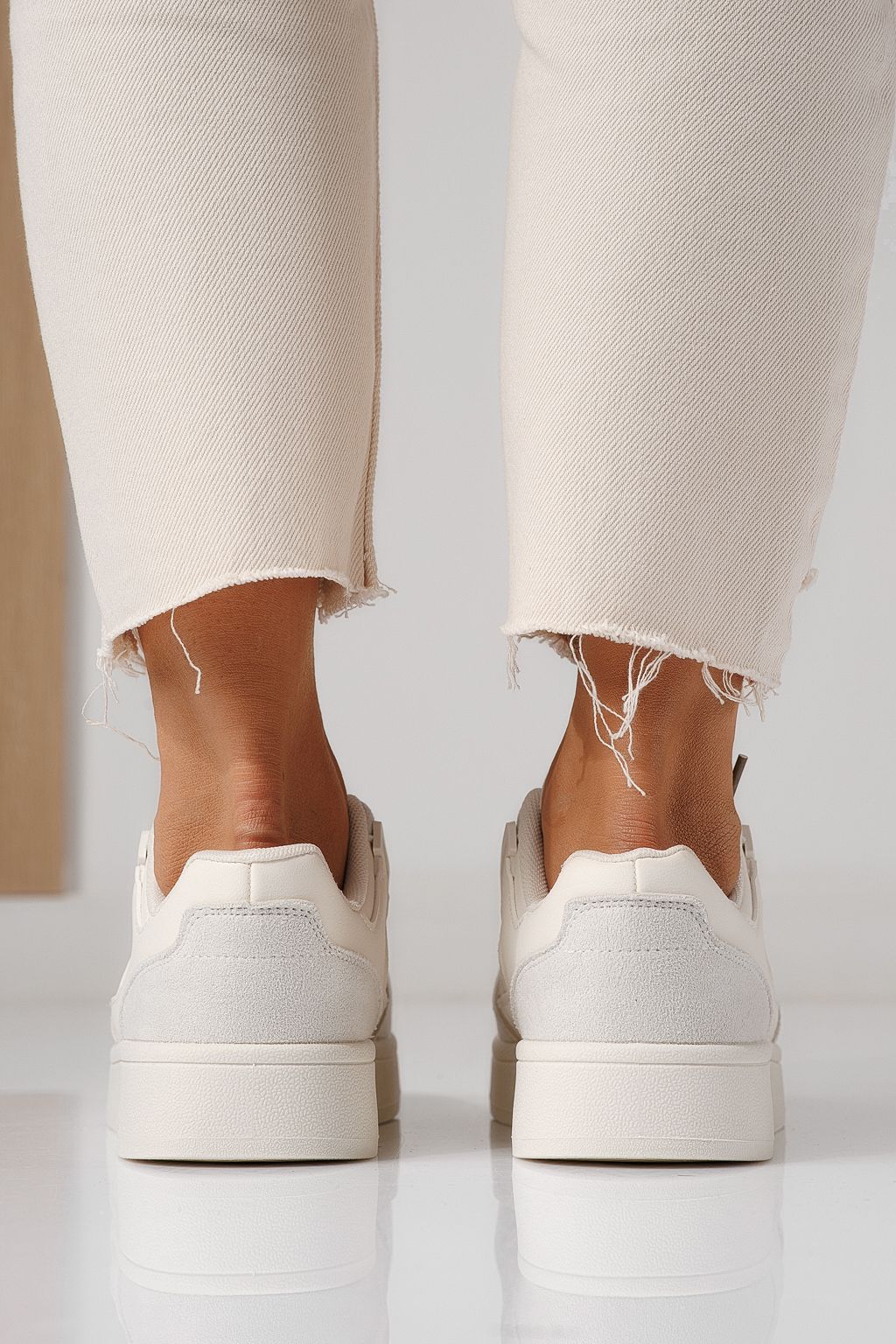 Дамски маратонки бежови от еко кожа Iris #24188