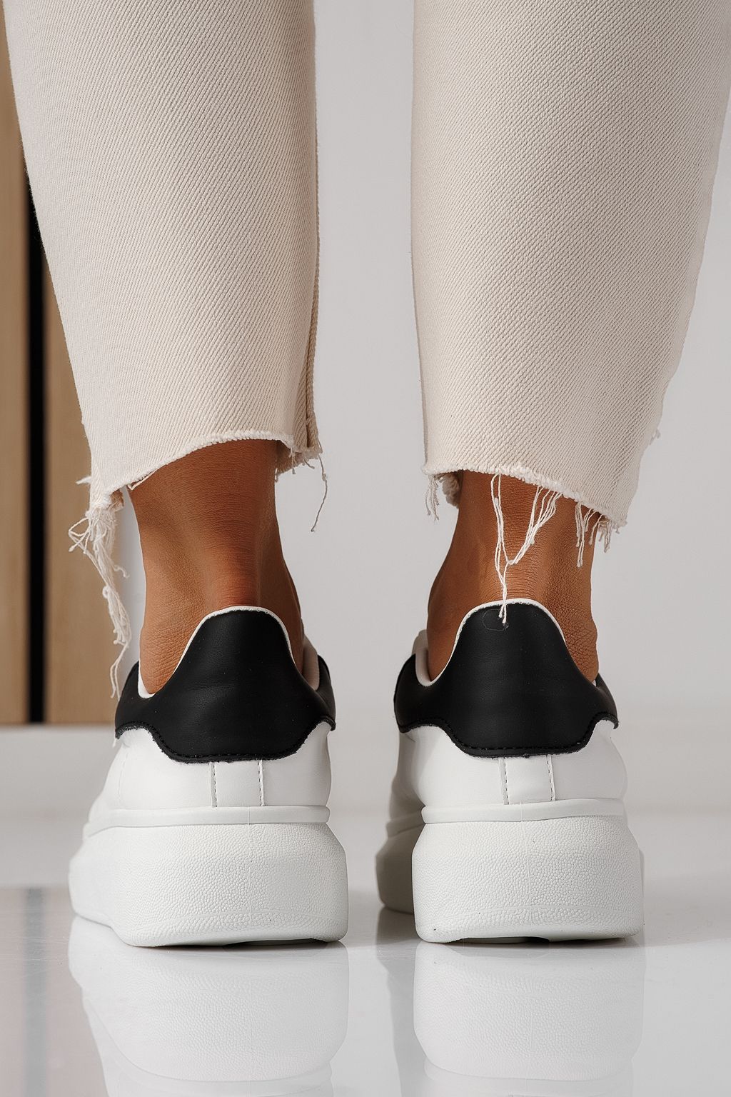 Дамски маратонки бели от еко кожа Raya #24196