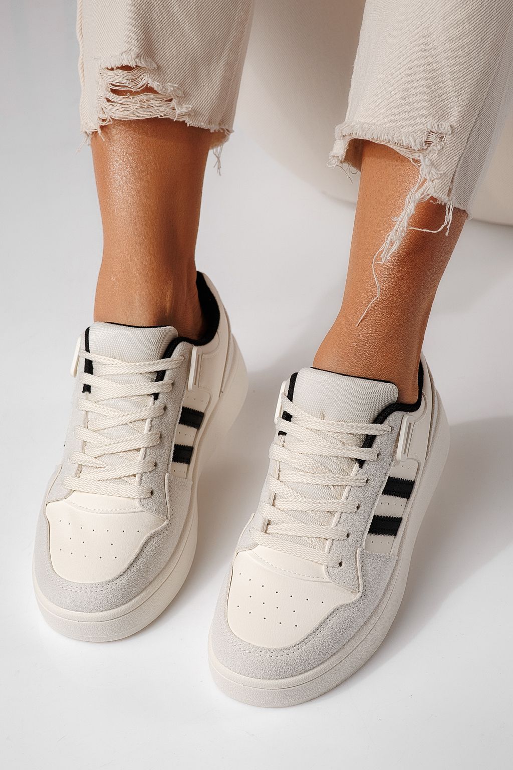 Дамски маратонки бежови от еко кожа Iris #24190