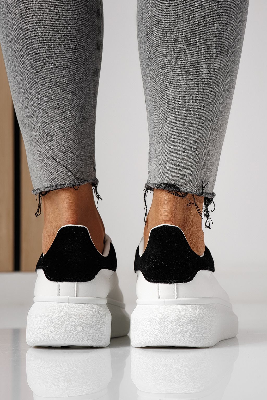 Дамски бели маратонки от екокожа Raya #24180