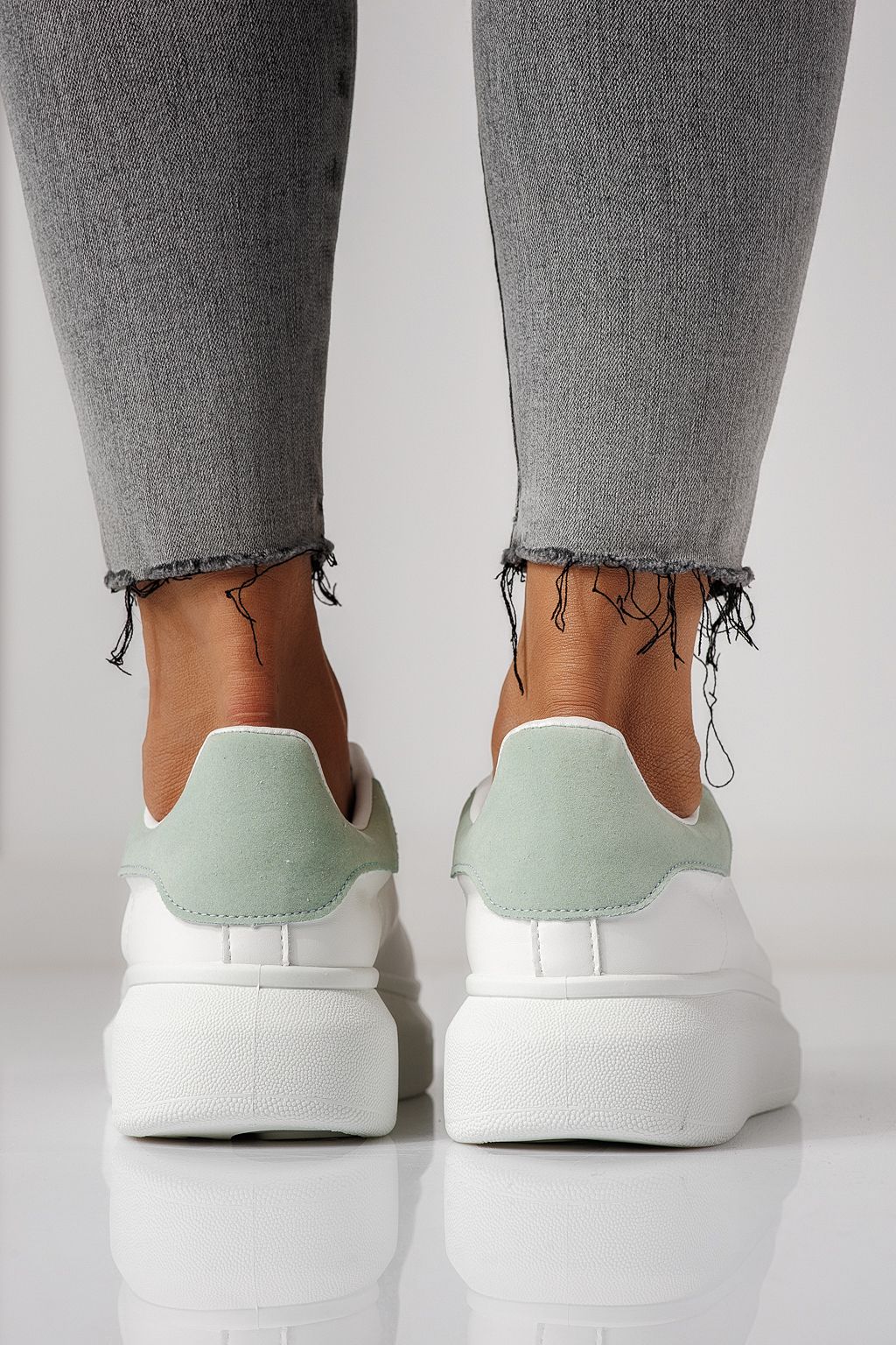 Дамски бели маратонки от екокожа Raya #24178