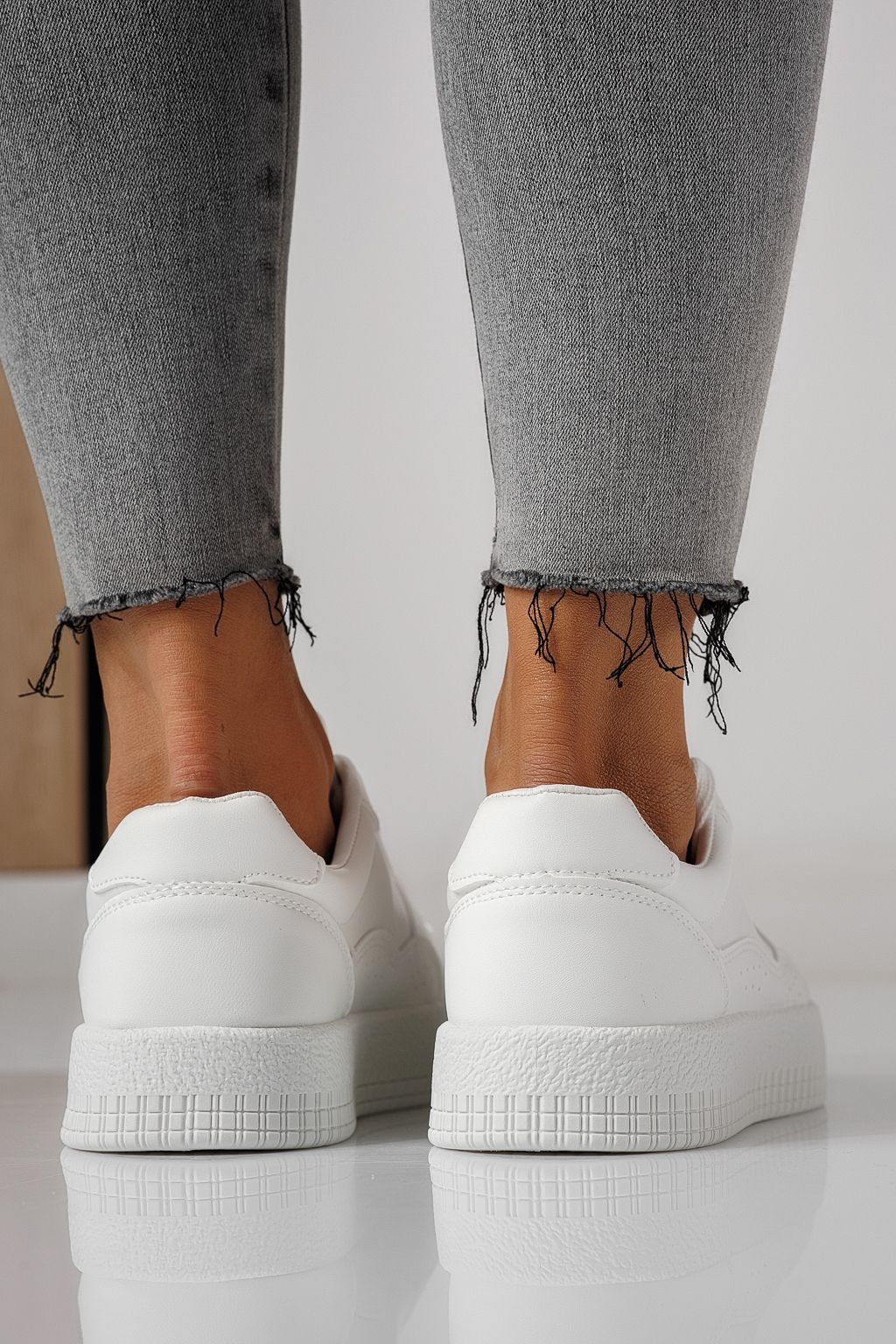 Дамски маратонки бели от еко кожа Nadia #24162