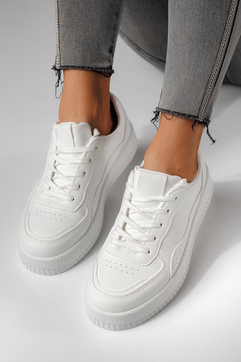 Дамски маратонки бели от еко кожа Nadia #24162