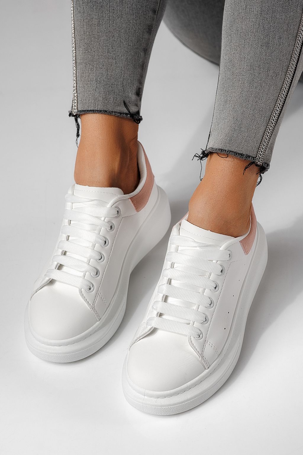 Дамски бели маратонки от екокожа Raya #24179