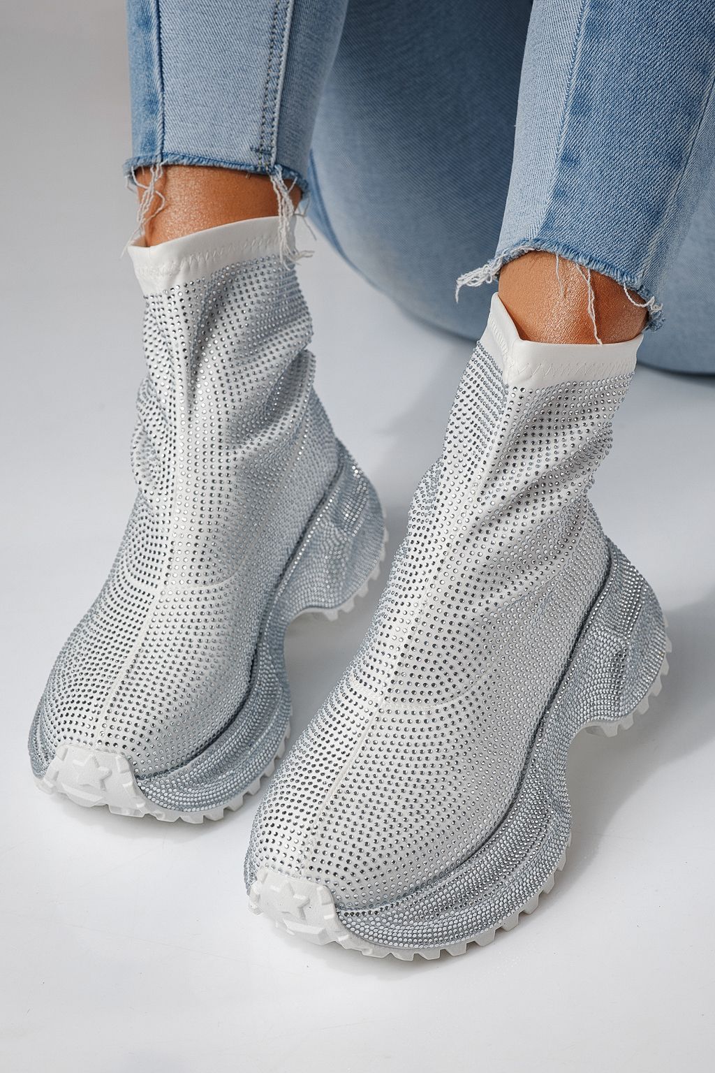 Дамски маратонки бели от текстилен материал Ines #24122