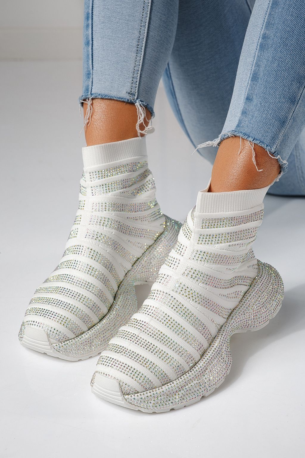 Дамски маратонки бели от текстилен материал Desia #24077