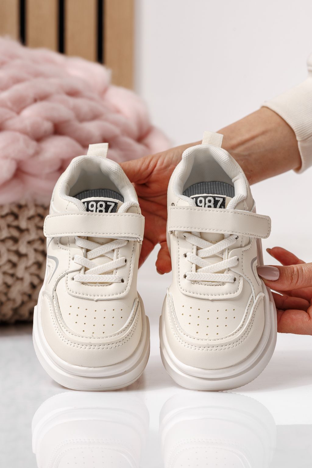 Детски маратонки бели от еко кожа Alina #24040