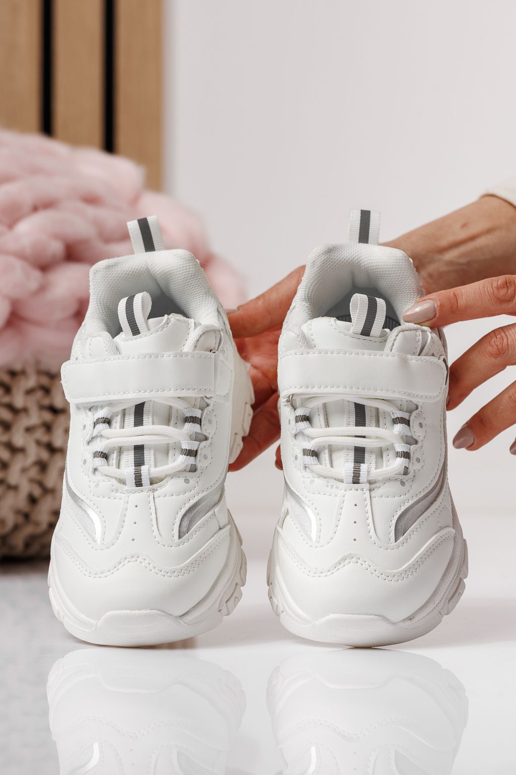 Детски маратонки бели от еко кожа Arya #24029