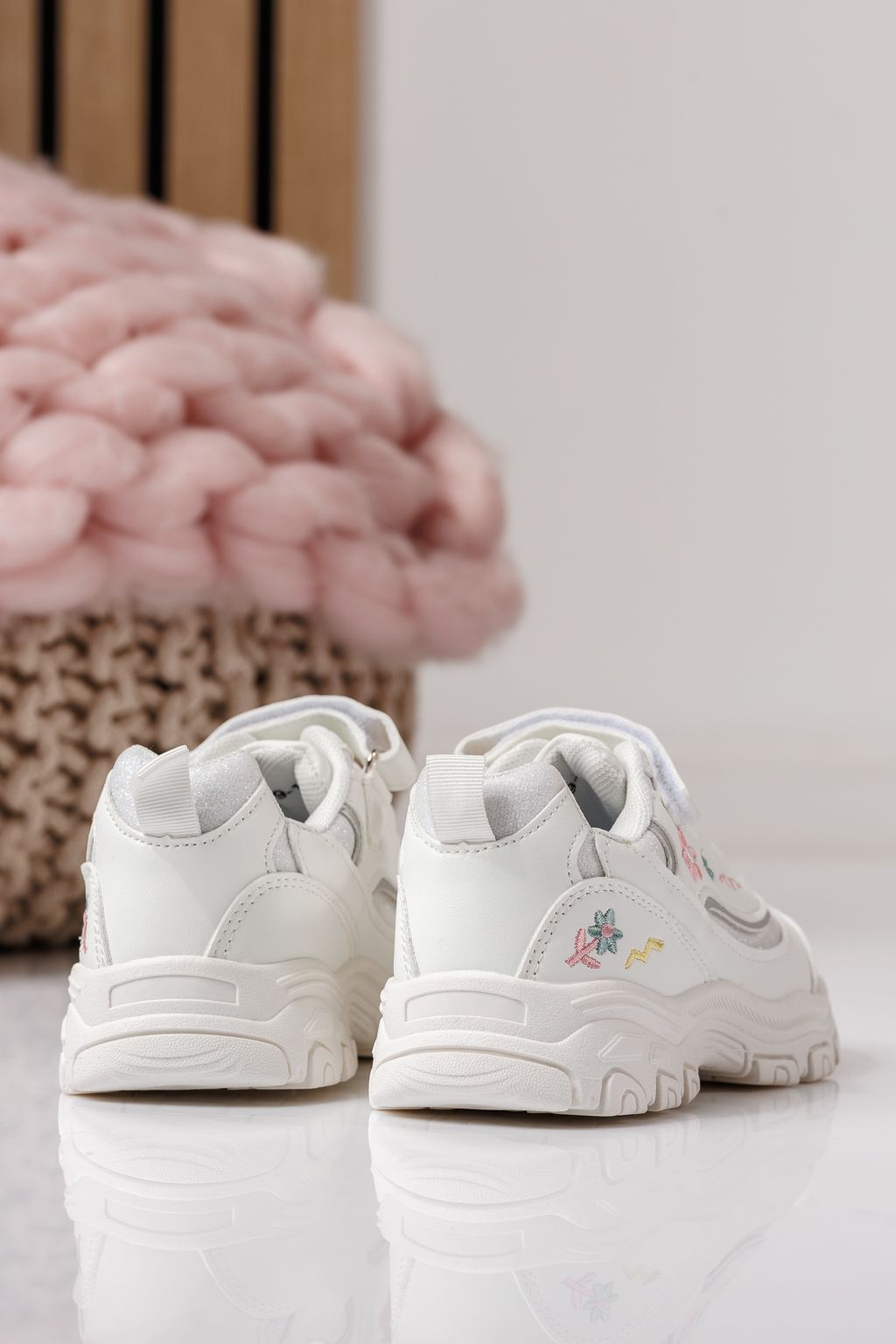 Детски маратонки бели от еко кожа Arya #24044