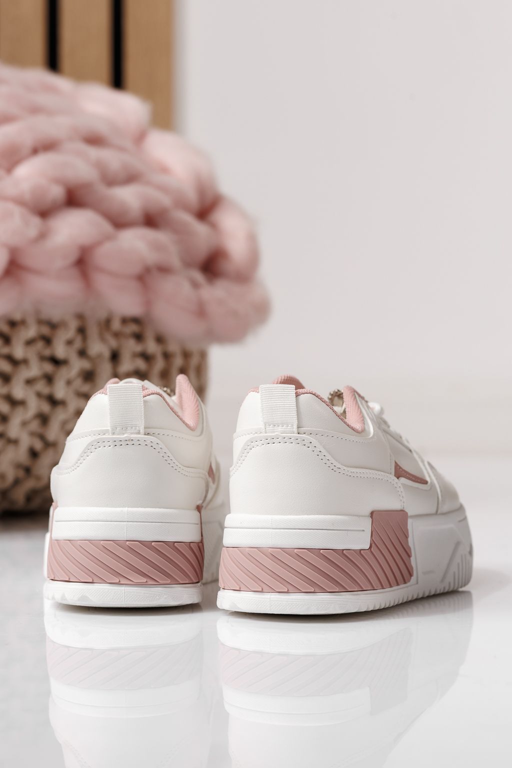 Детски маратонки розови от еко кожа Ariana #24015