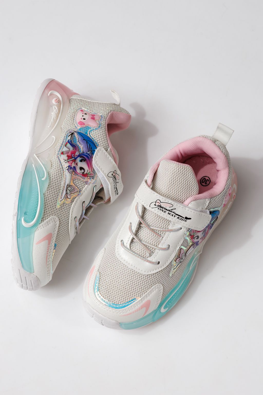 Детски маратонки бели от текстилен материал Flori #24035