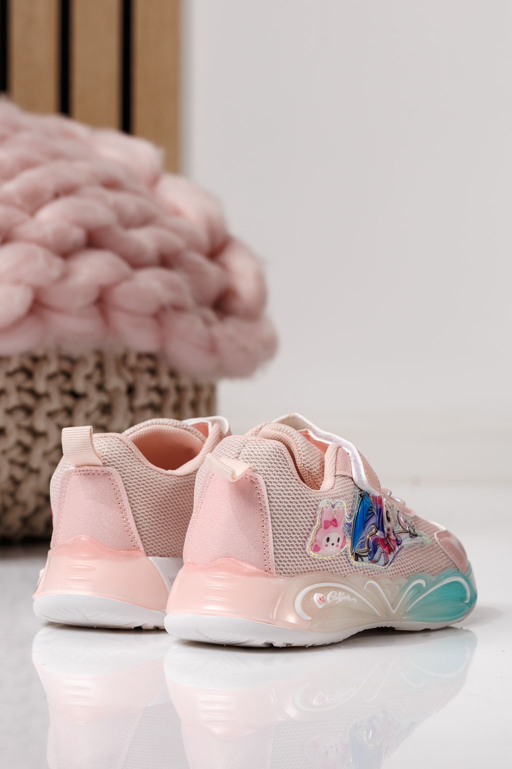 Детски маратонки розови от текстилен материал Flori #24036