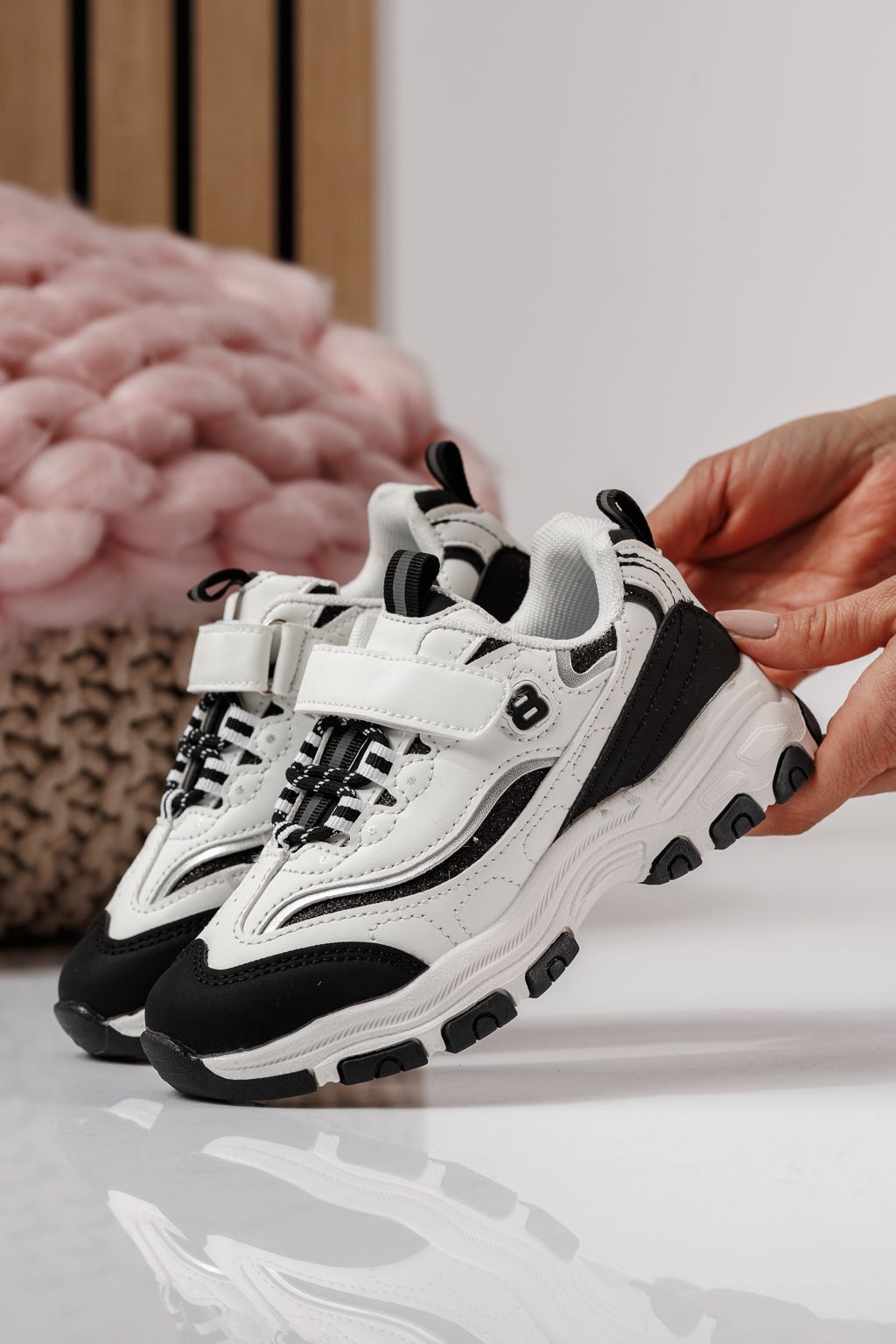 Детски маратонки черни от еко кожа Arya #24028