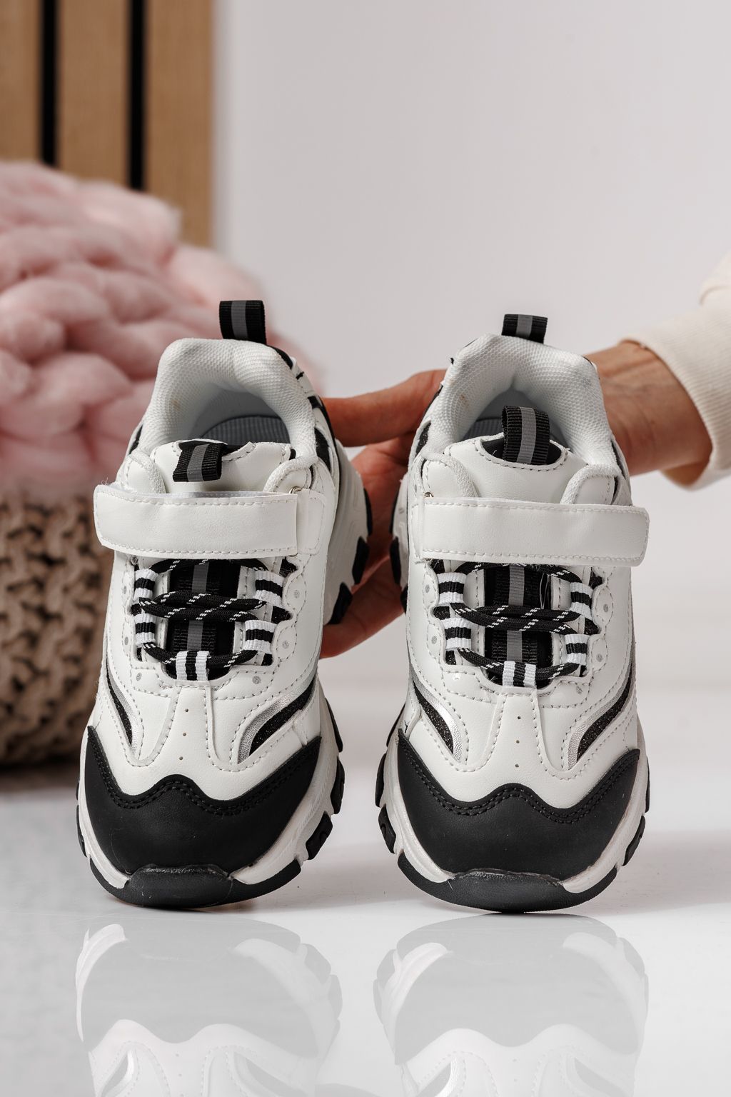 Детски маратонки черни от еко кожа Arya #24028