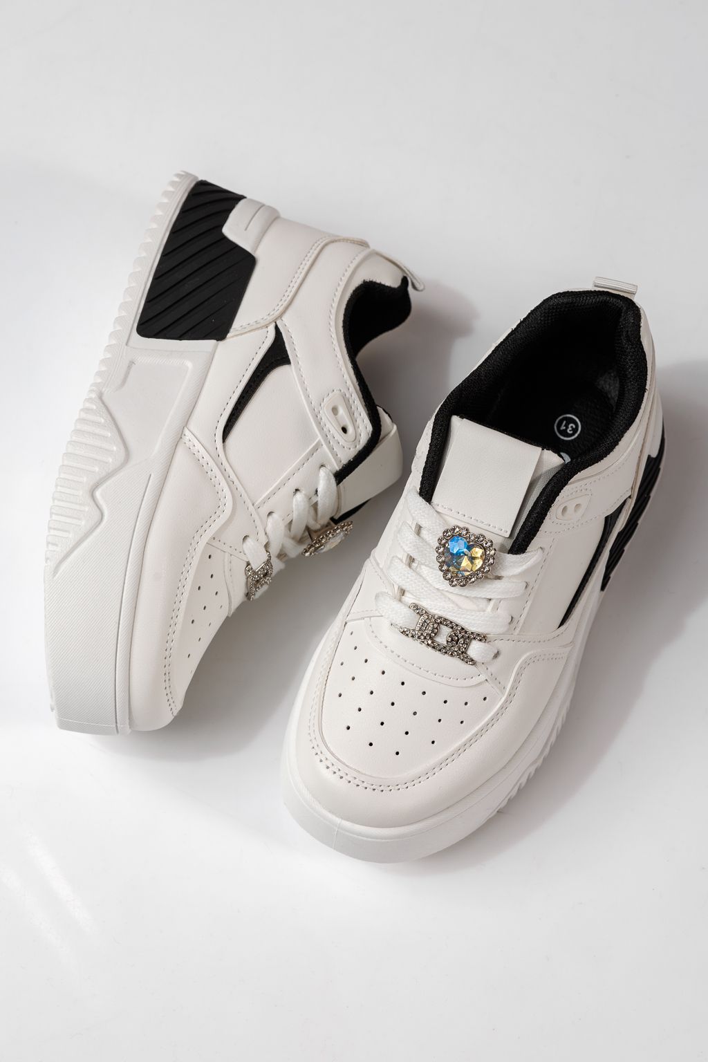 Детски маратонки бели от еко кожа Ariana #24014