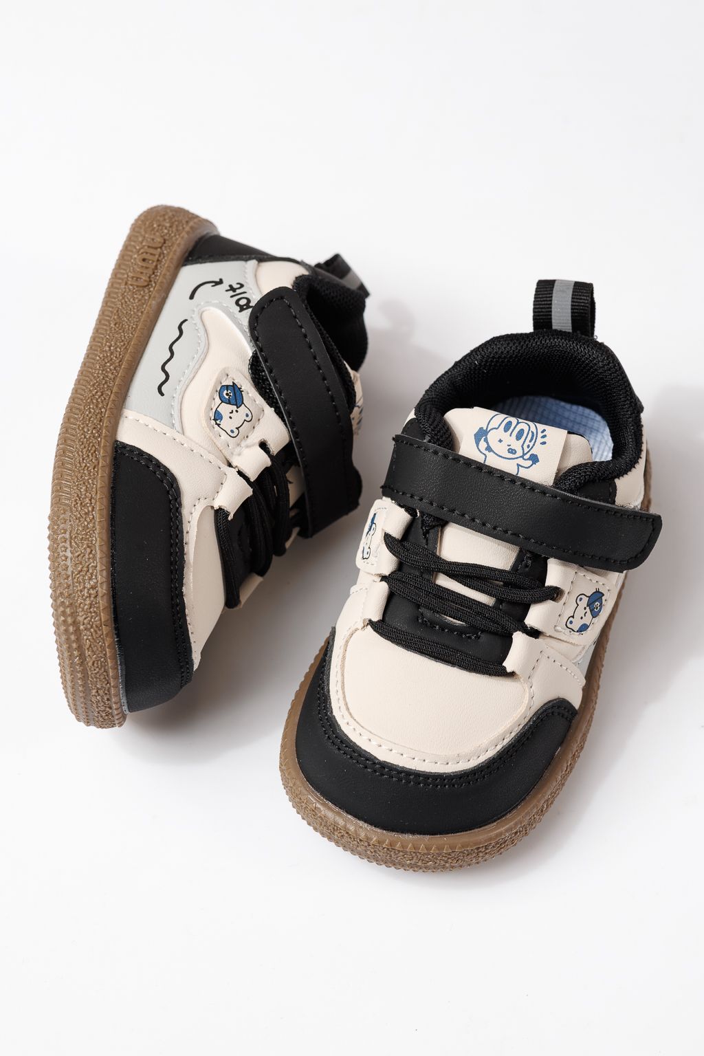 Детски маратонки черни от еко кожа Adda #24017