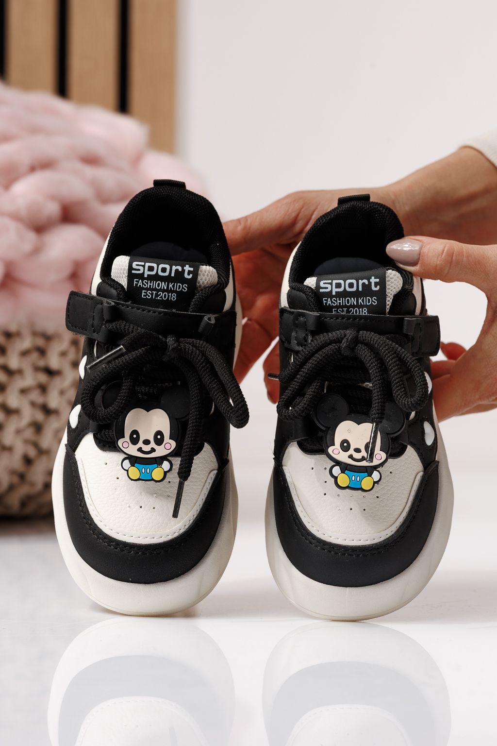 Детски маратонки черни от еко кожа Aylin #24010