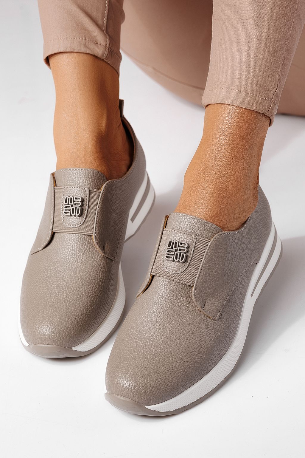 Дамски сиви ежедневни обувки от екокожа Lara #24202