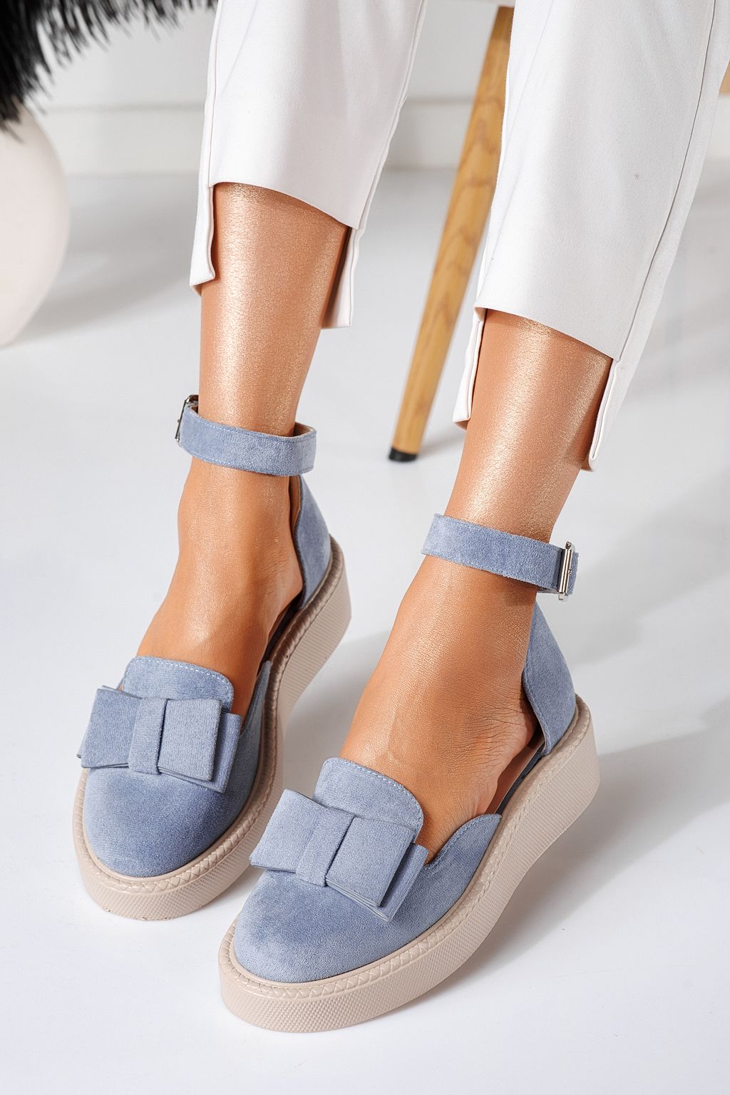 Всекидневни дамски обувки сини от обърната еко кожа Willy #24224