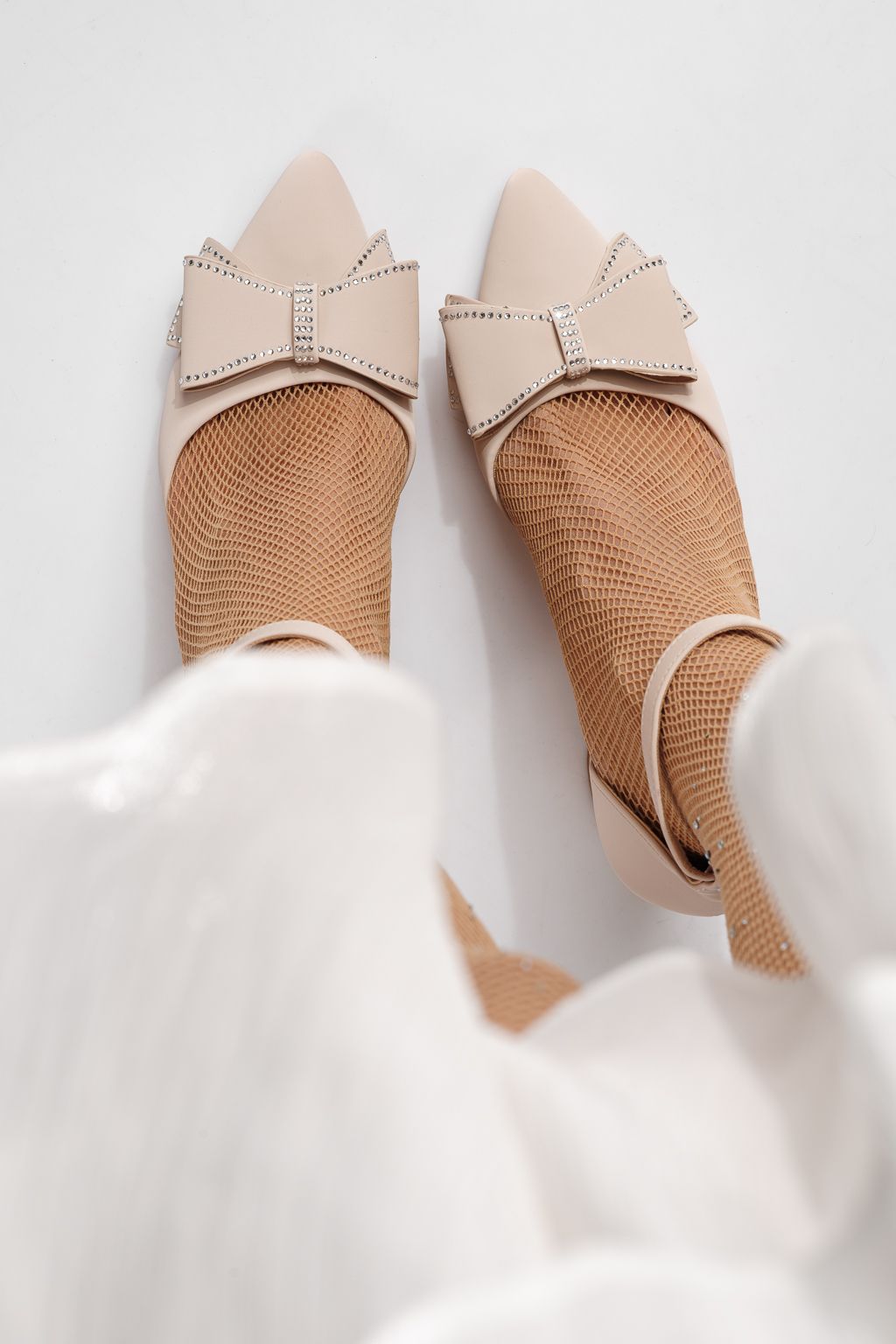 Дамски обувки с ток бежови от еко кожа Leila #24266