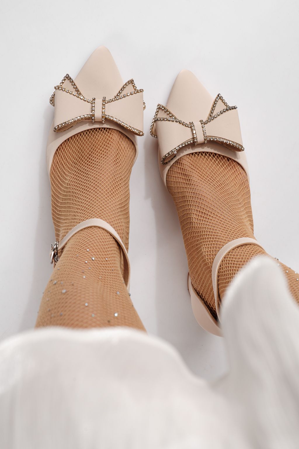 Дамски обувки с ток бежови от еко кожа Jamila #24257