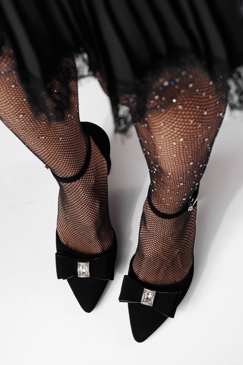 Дамски обувки с ток черни от еко кожа Ariel #24245