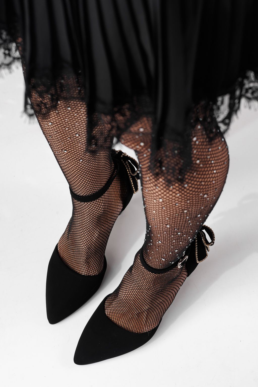 Дамски обувки с ток черни от еко кожа Josephina #24264