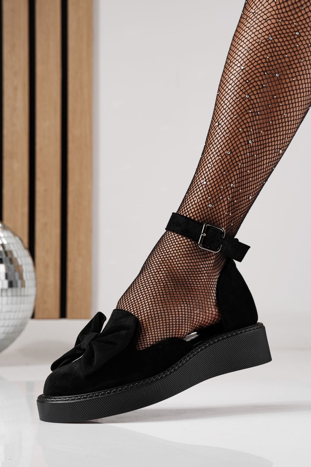 Дамски черни ежедневни обувки от еко кожа и велур Adina #24216