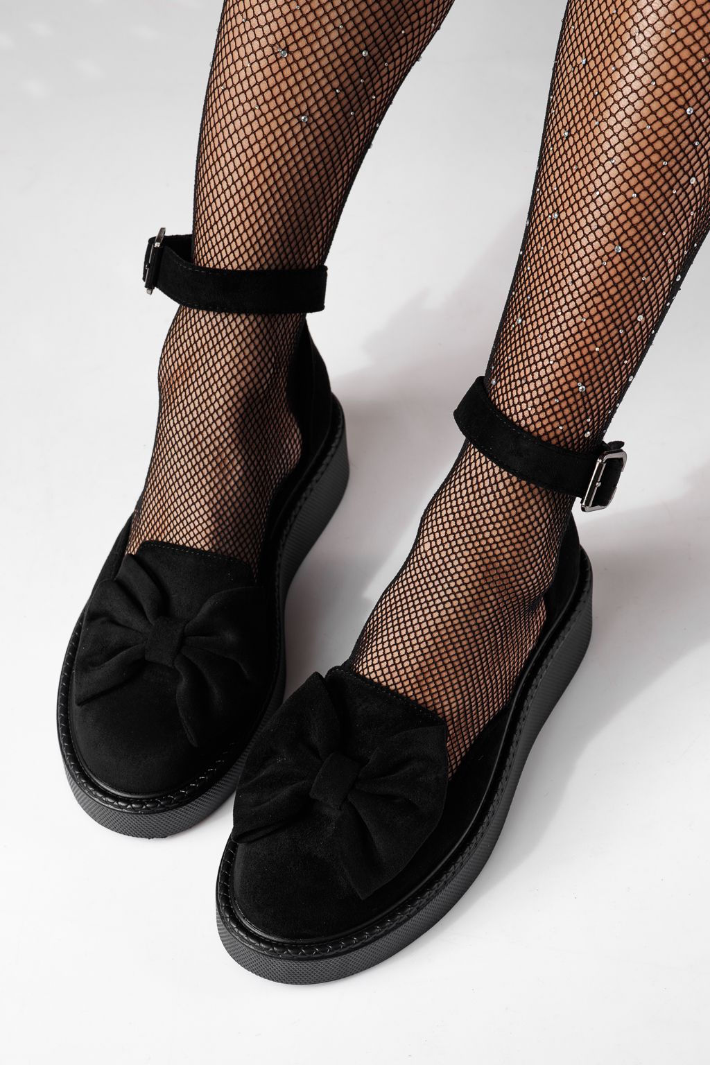 Дамски черни ежедневни обувки от еко кожа и велур Adina #24216