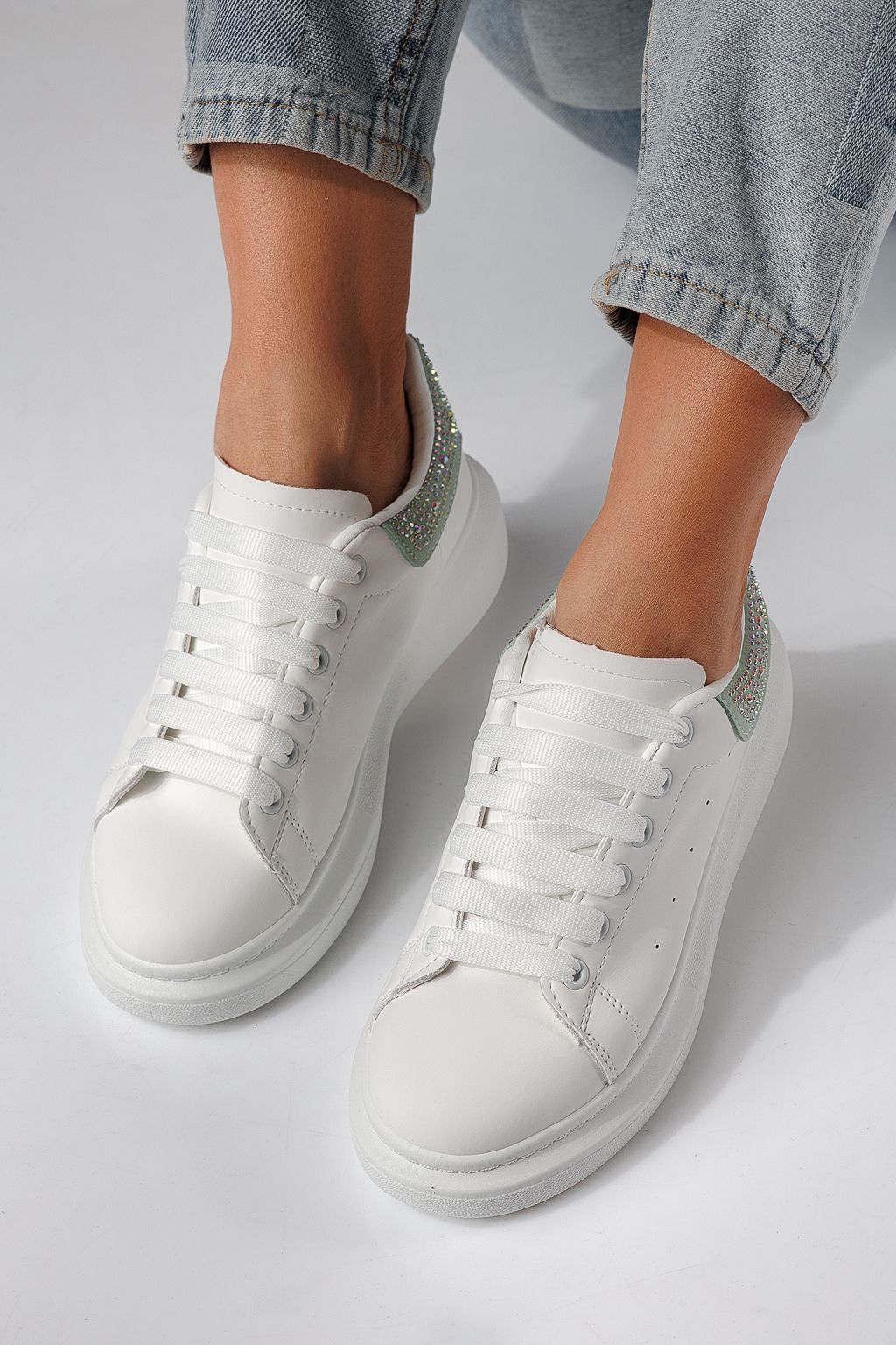 Дамски маратонки бели със зелено от еко кожа Raya #24233