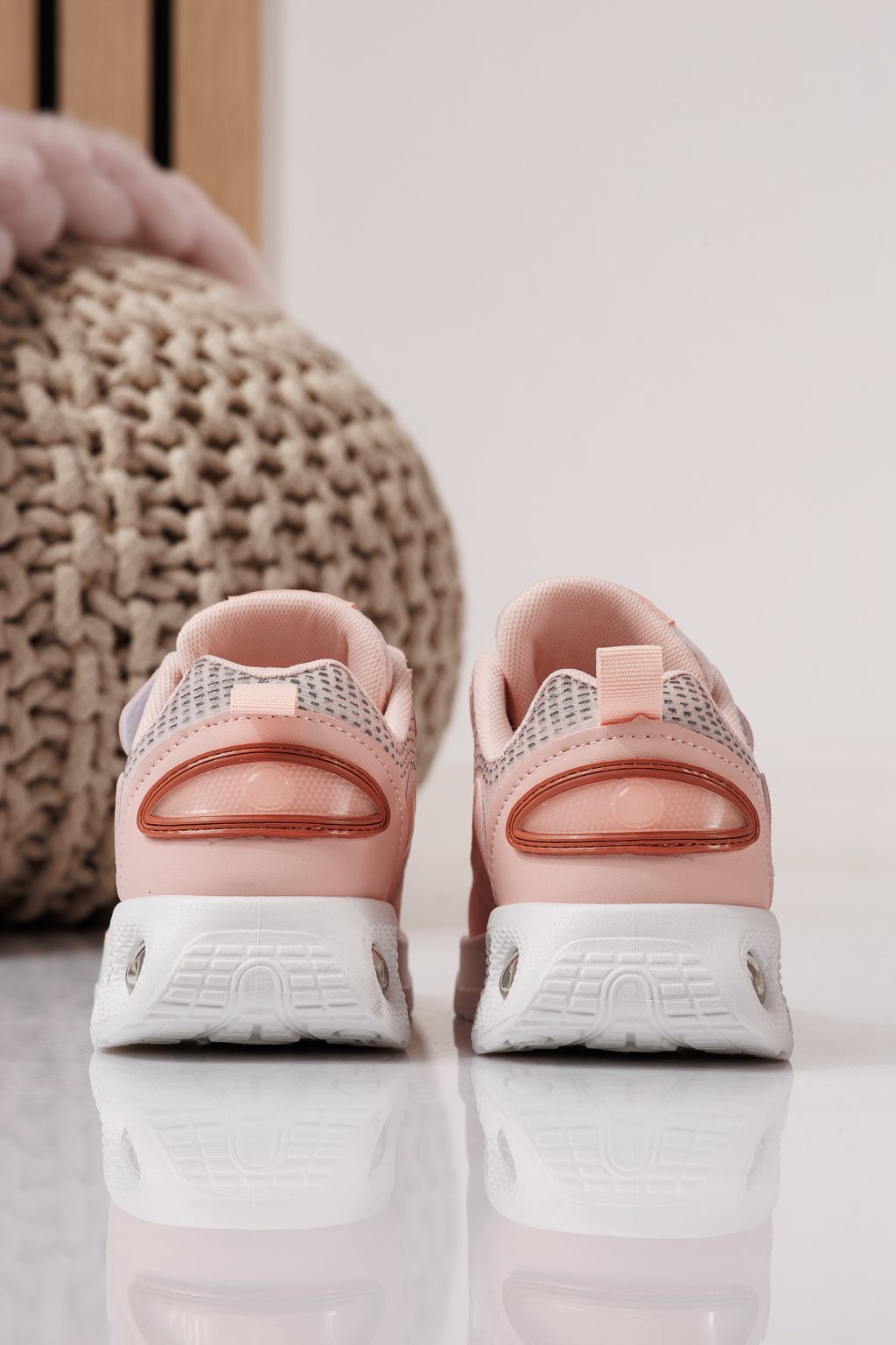 Детски маратонки розови от текстилен материал Victoria #24358