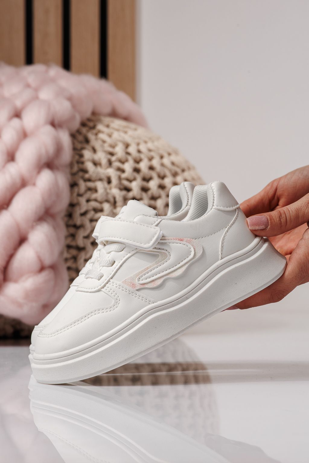 Детски маратонки бели от еко кожа Isabella #24364