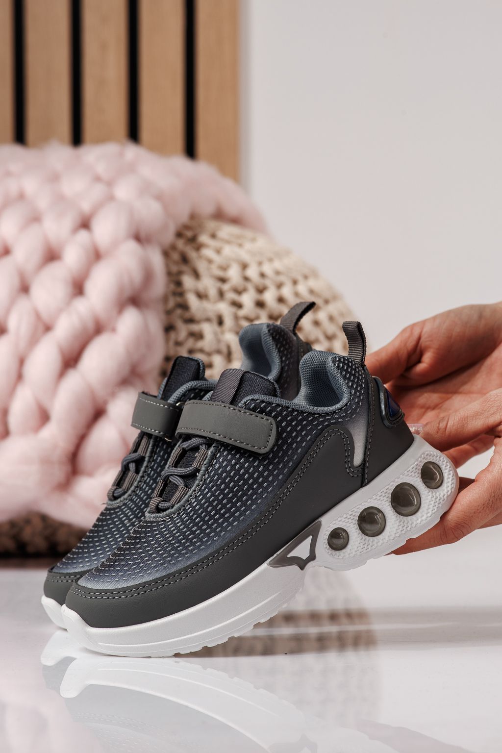 Детски маратонки сиви от текстилен материал Victoria #24353