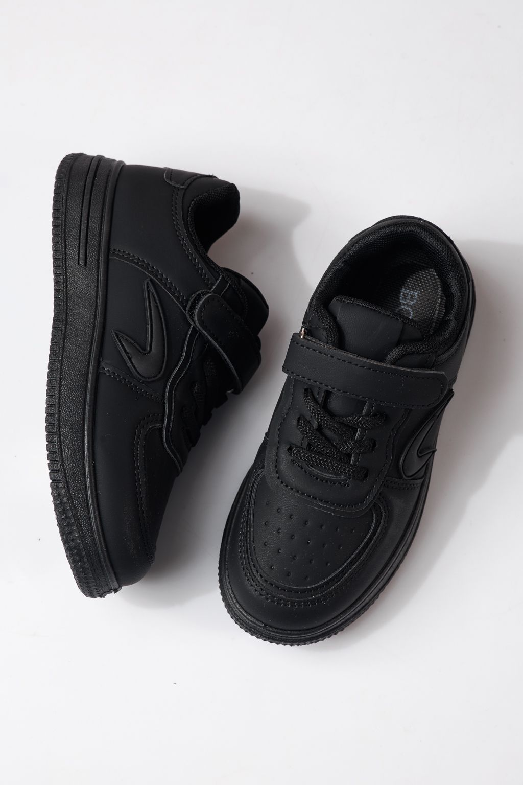 Детски маратонки черни от еко кожа Ema  #24329