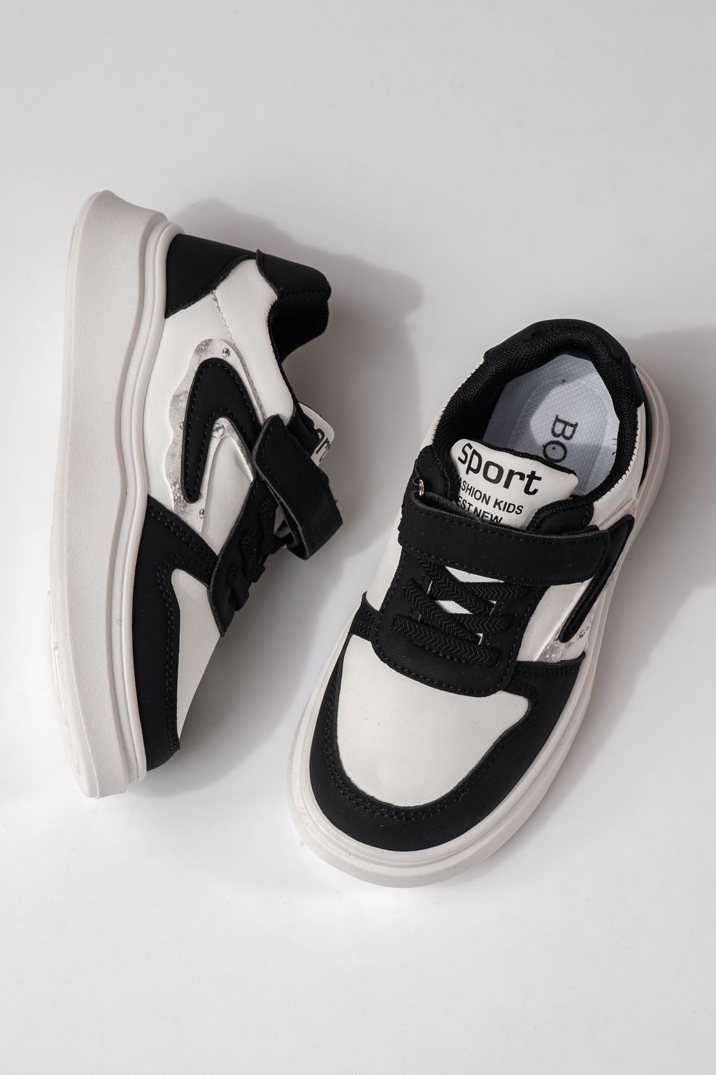 Детски маратонки черни от еко кожа Isabella #24359