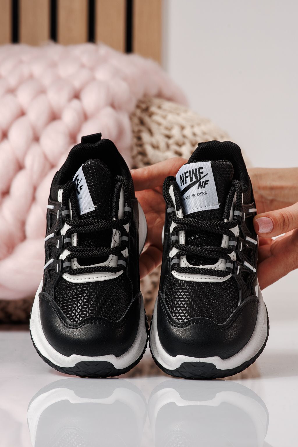 Детски маратонки черни от еко кожа Calista #24367