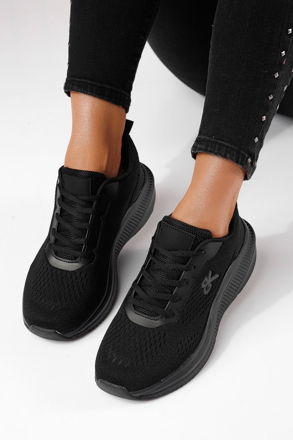 Дамски маратонки черни от текстилен материал Anaiss #24389