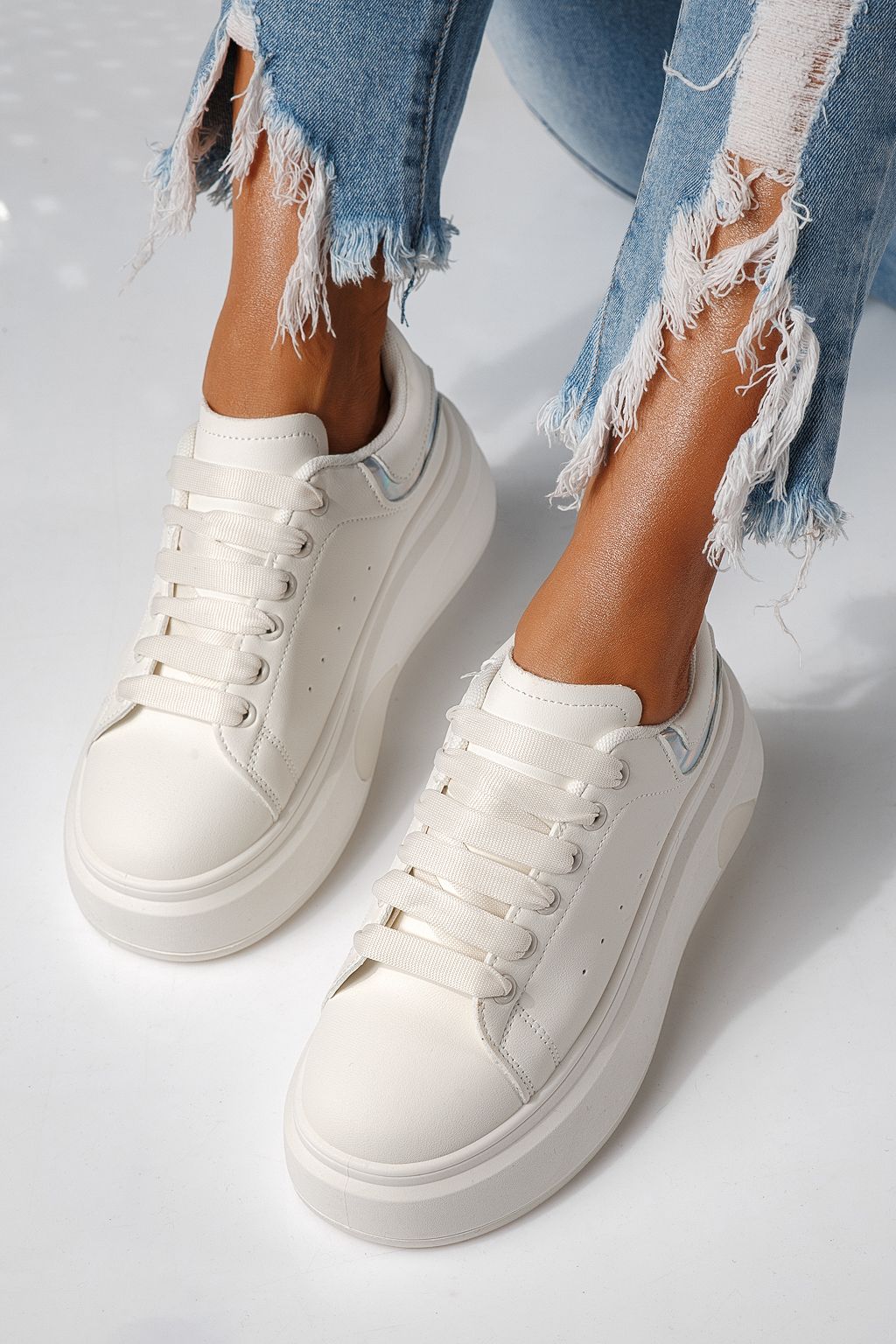 Дамски маратонки бели от еко кожа Anca #24285