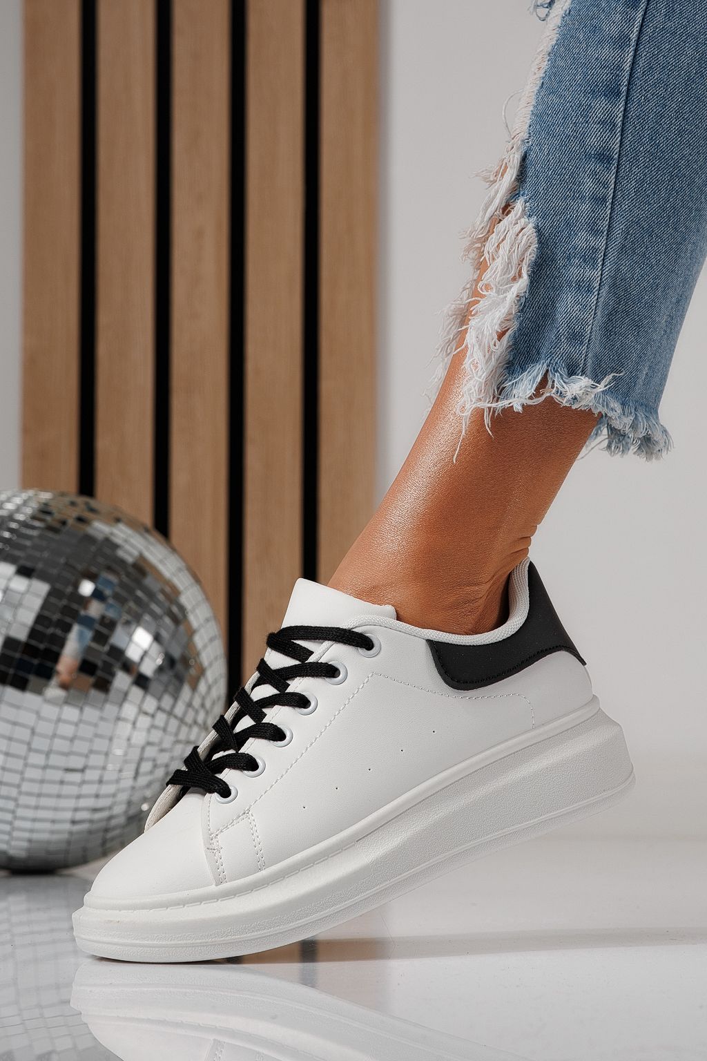 Дамски маратонки бели от еко кожа Sofia #24322