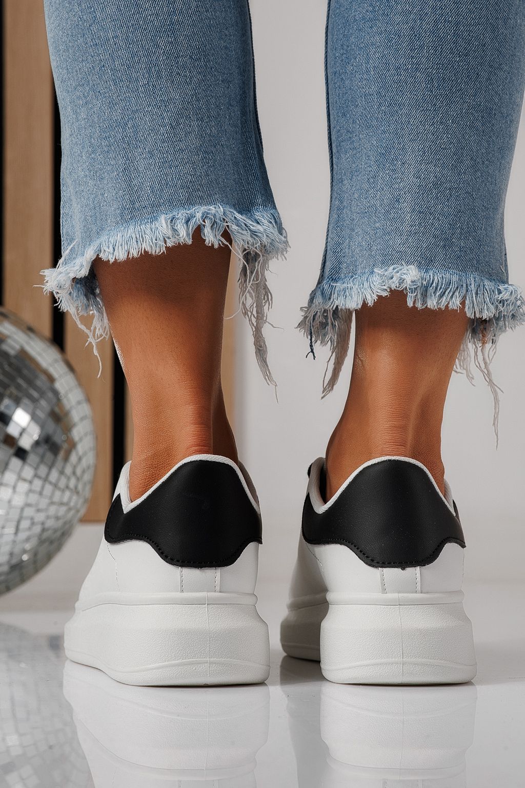 Дамски маратонки бели от еко кожа Sofia #24322