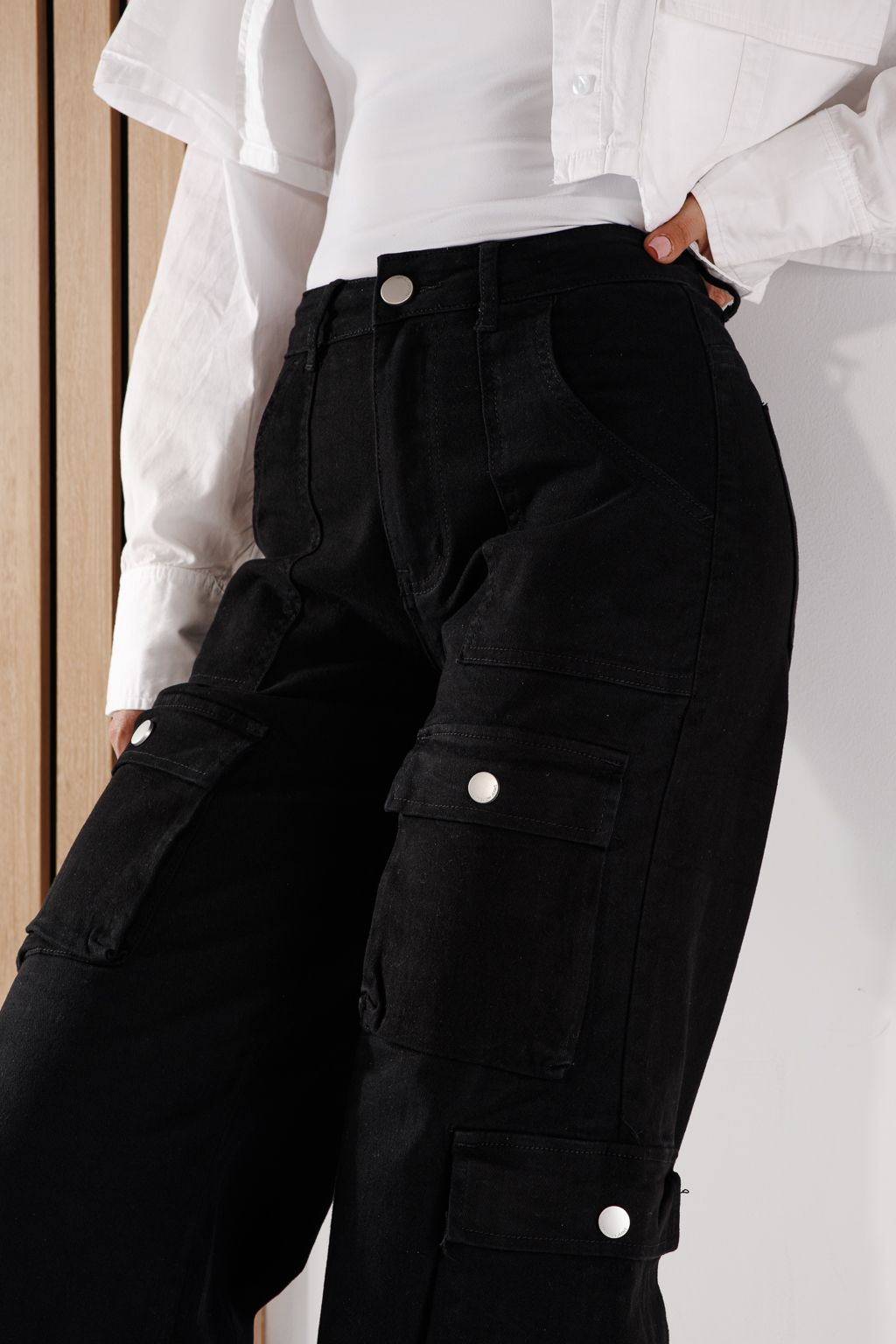 Дамски карго дънки Miki Черни #A643