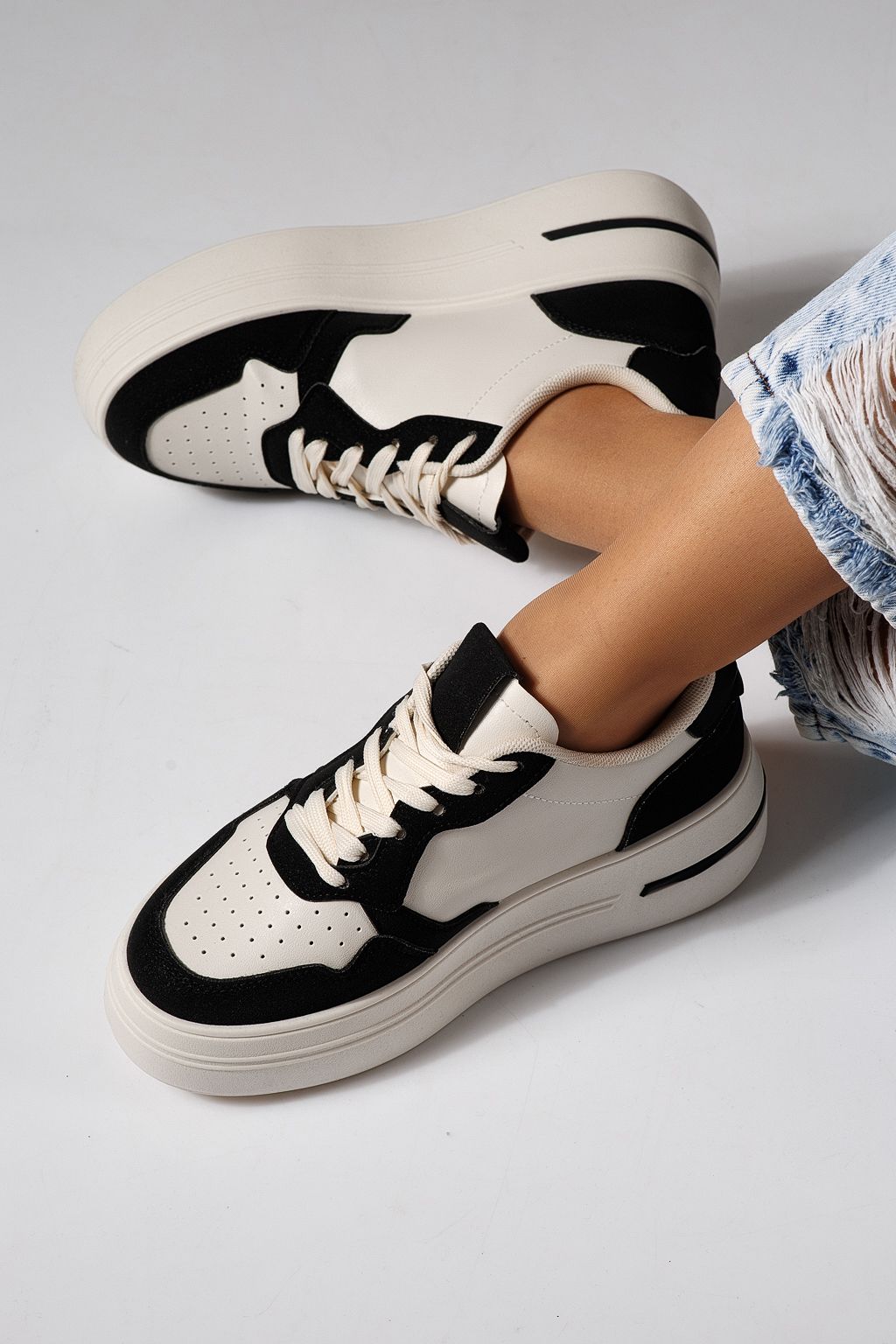 Дамски маратонки черни от еко кожа Sofia #24392