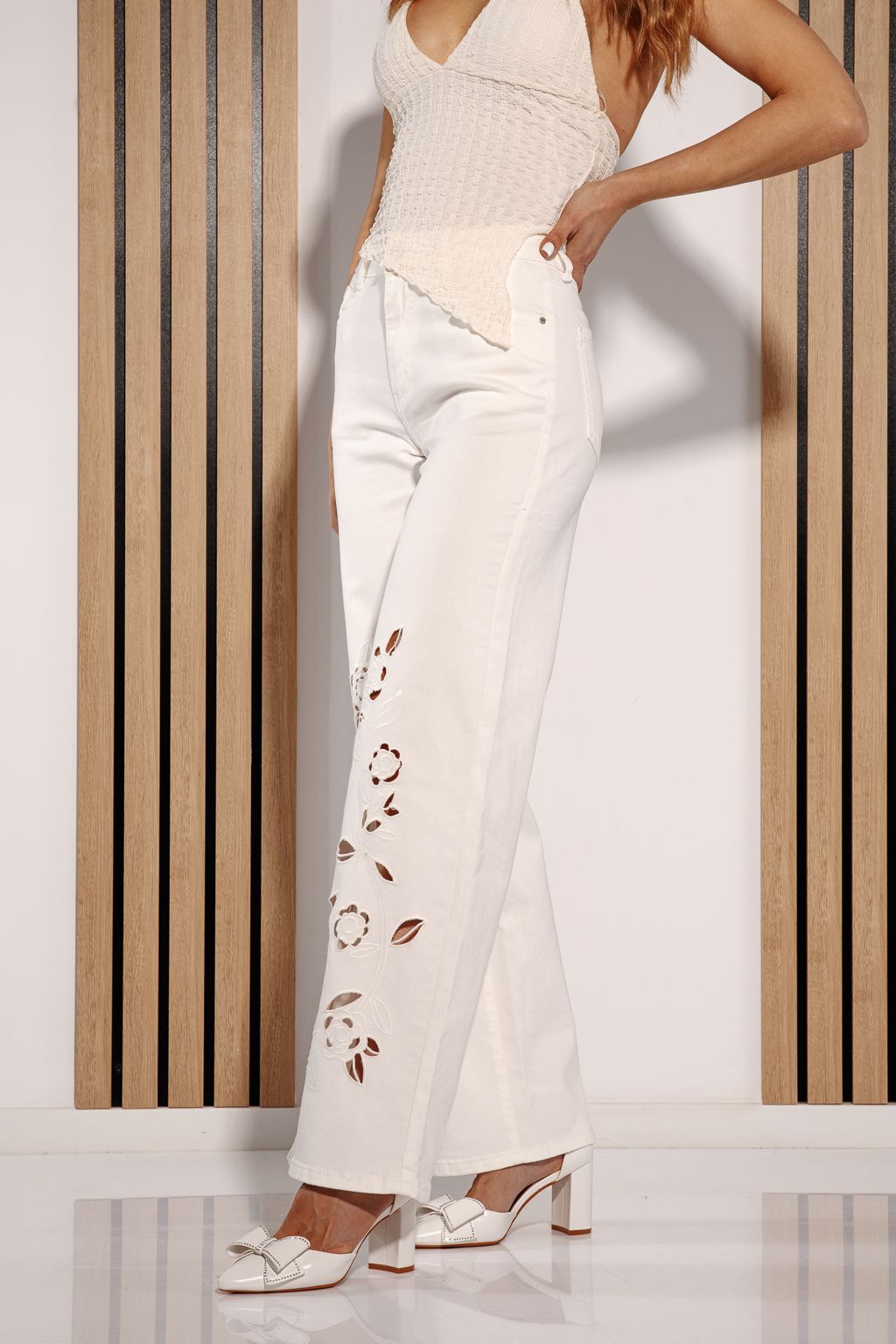 Разкроени дамски дънки Akeila бели #A1382