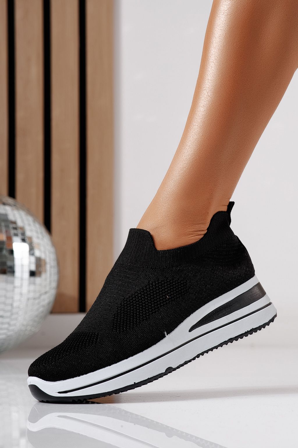 Дамски маратонки черни от текстилен материал Fausta #24471