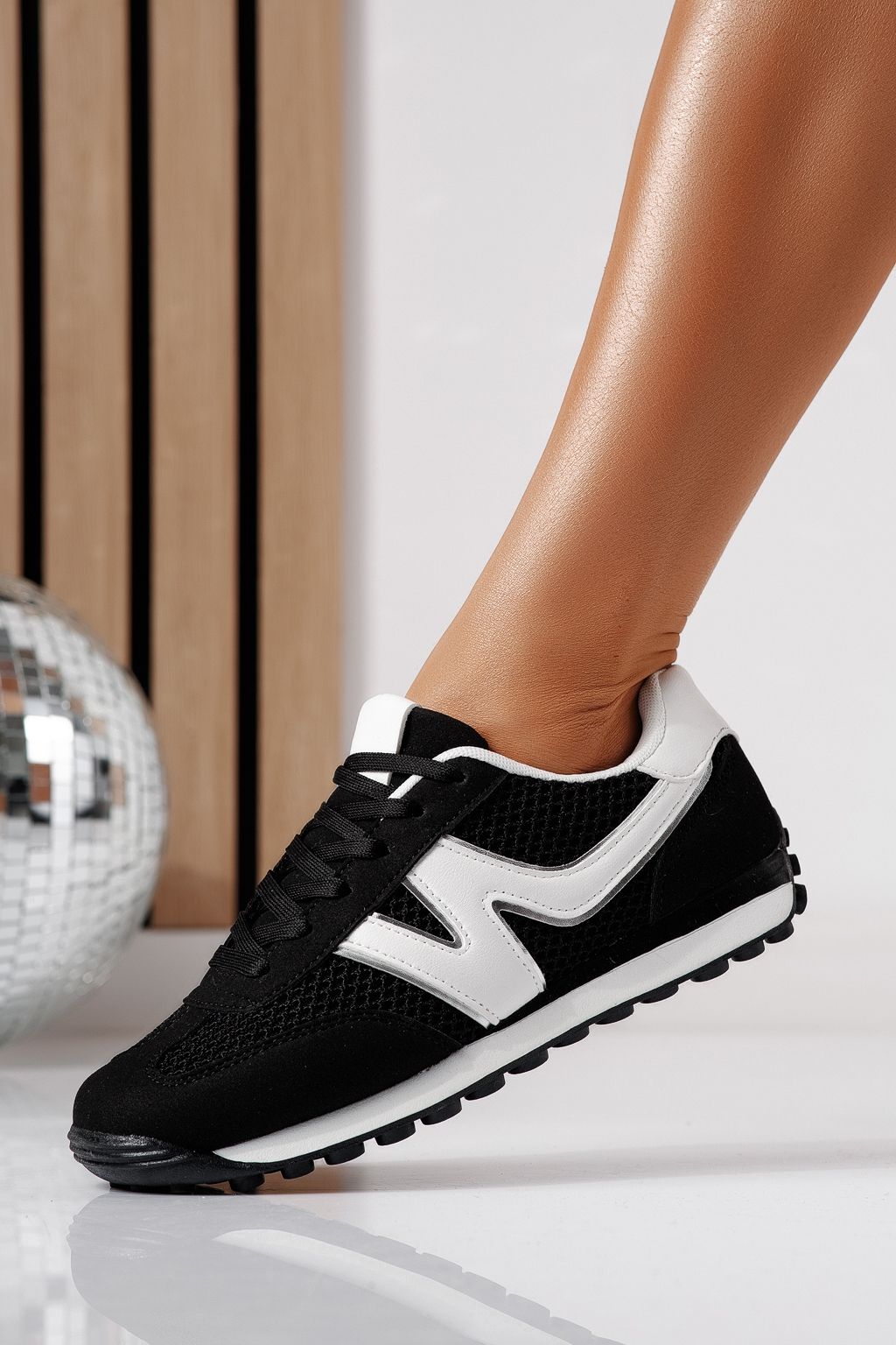 Дамски маратонки черни от еко кожа Federica #24473